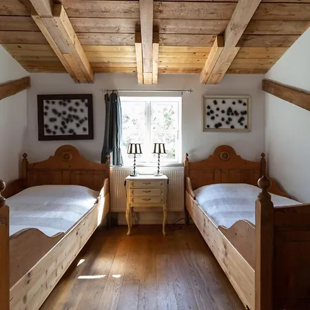 Hof Am Wege 펜션 보사우